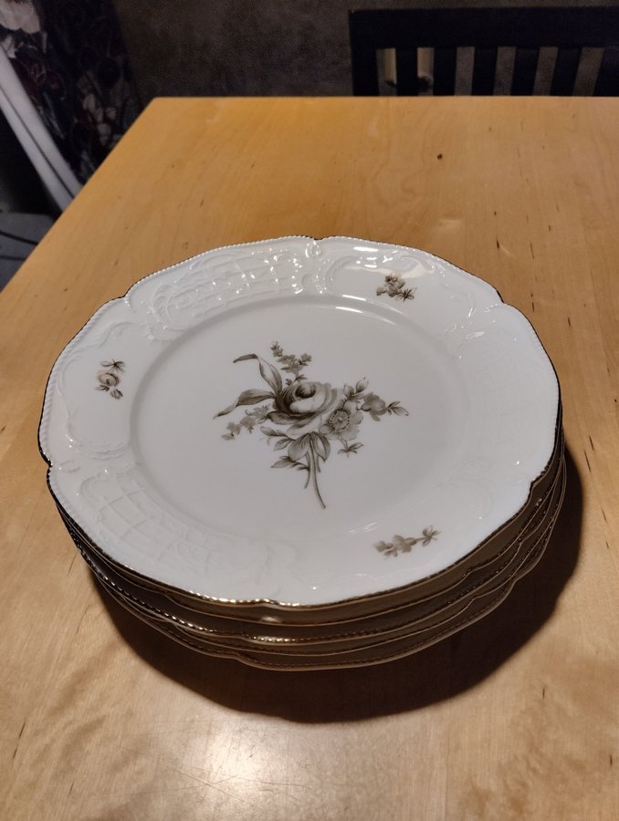 5 Tallrikar Rosenthal Sanssouci med blommor och guldkant, Selb-Bavaria, 20 cm