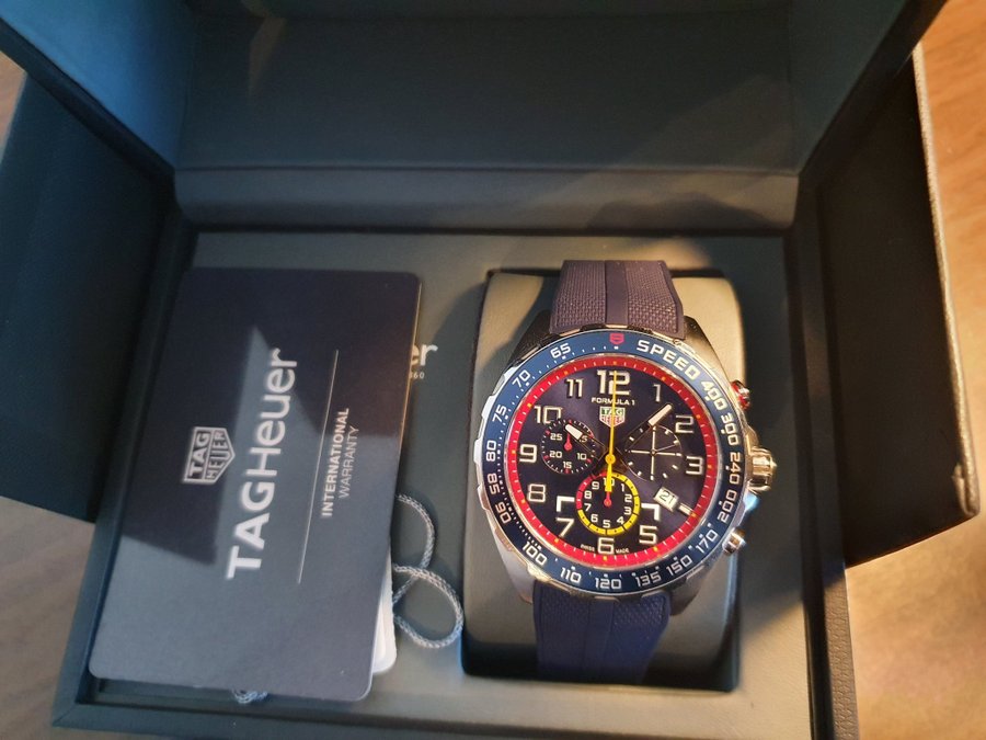 Tag Heuer Formula 1 Chronograph