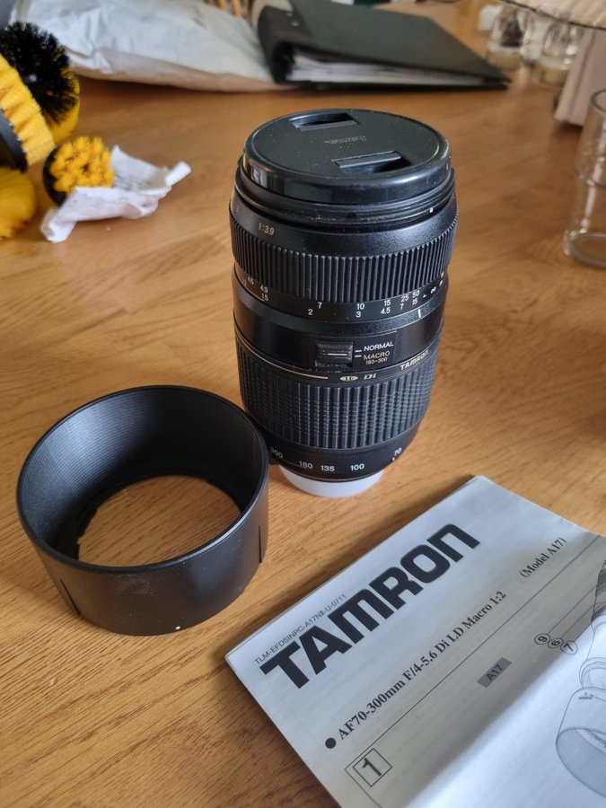 Tamron AF70-300mm F/4-5.6 Di LD Macro 1:2 Objektiv