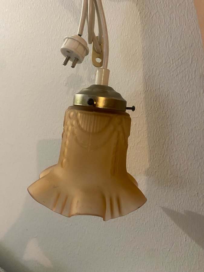 Vacker äldre frostigt fönsterlampa, jugendstil, jugend lampa