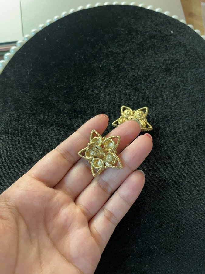 Star vintage Givenchy earrings