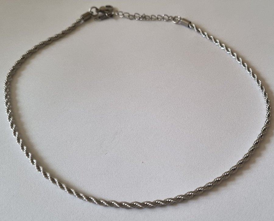 Silverpläterat halsband