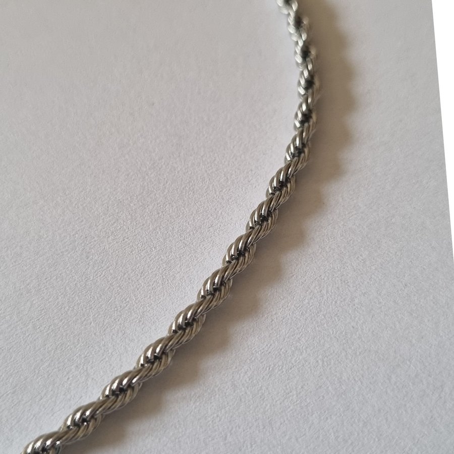 Silverpläterat halsband