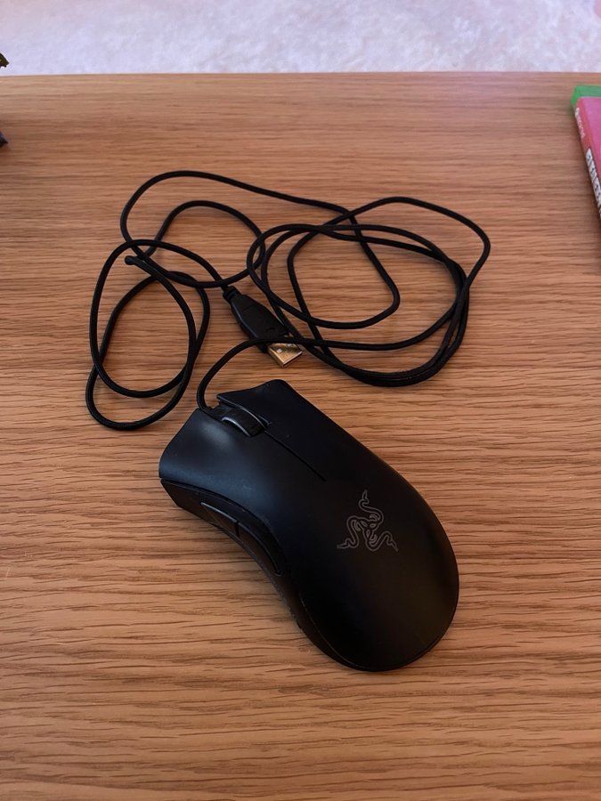 Razer DeathAdder Chroma Gaming Mus