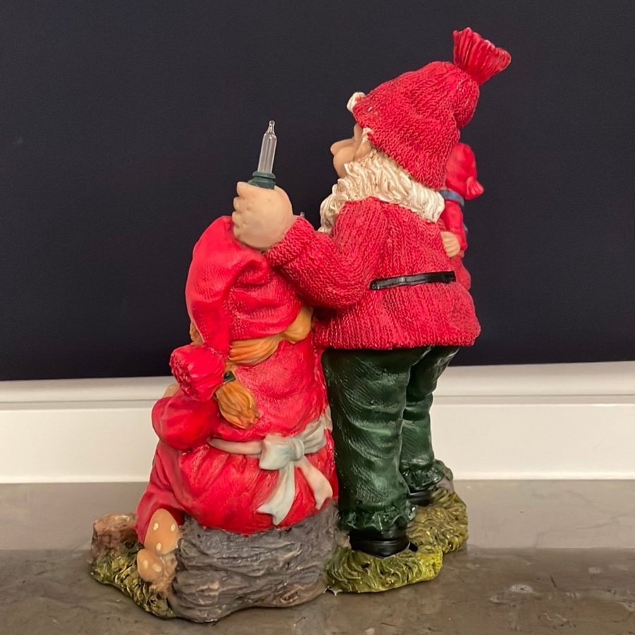 Vintage Tomtefar och Tomtemor med Barn Figur Belysning Jul Tomte Troll