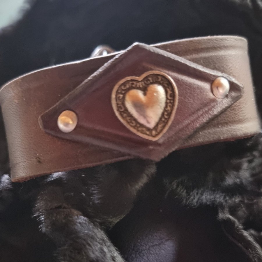 Mörkbrunt läderarmband nytt