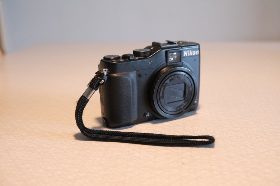 Nikon Coolpix P7000