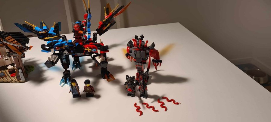 Lego Ninjago 70627 - Dragon's Forge