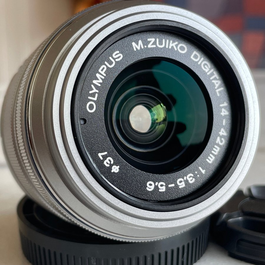 OLYMPUS MZUIKO DIGITAL 14-42mm F35-56 II R MSC Mycketfina MFT Micro4/3 SILVER