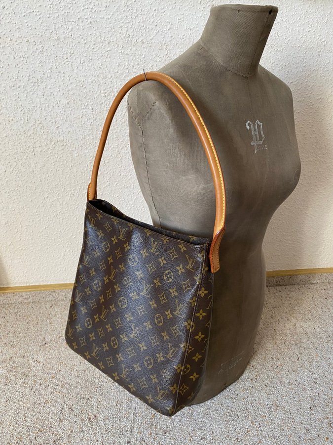 Vintage Authentic Louis Vuitton Monogram LOOPING GM VÄSKA