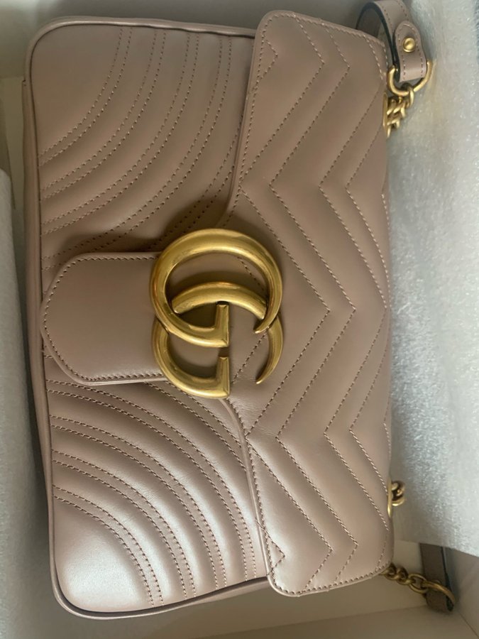 Gucci Marmont matelassé shoulder bag