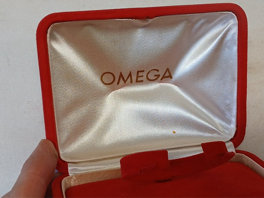 OMEGA klockbox