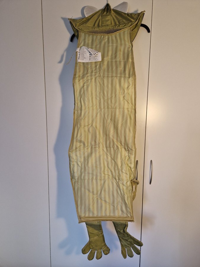 Grön hängande förvaring IKEA Fabler Groda 35 x 130 cm väldigt fint skick