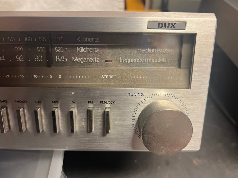 Dux ST2512 AM FM Stereo Receiver