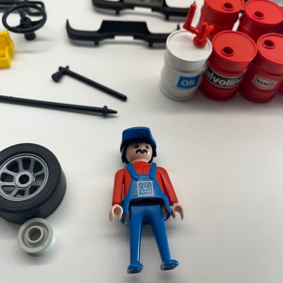 Playmobil Reservdelar Biltillbehör  gubbe mm från 80-talet