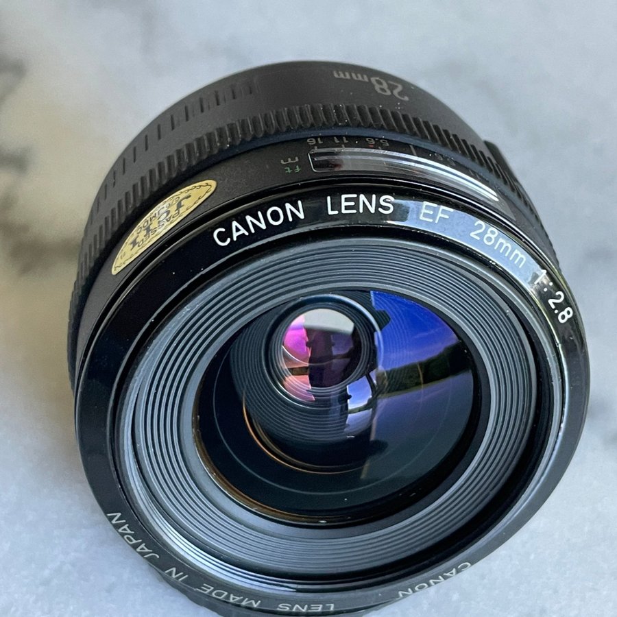 Canon EF 28mm f2.8