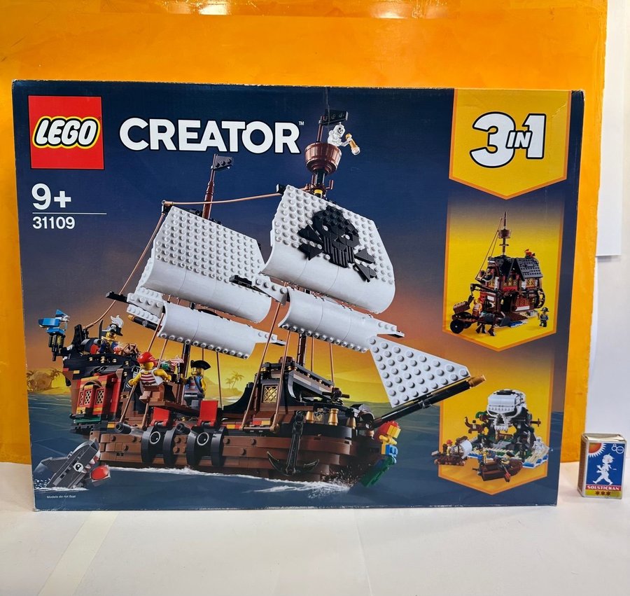 LEGO-31109 Creator Piratskepp 3-i-1 Byggleksak med Minifigurer( oanvänt )