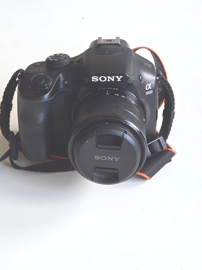 Sony alpha 3000 med objektiv