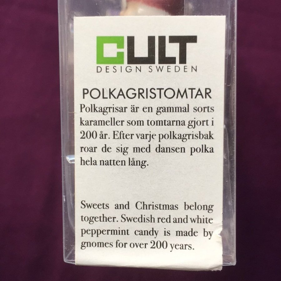 Cult design, tre små tomtar, polkagristomtar, till jul.