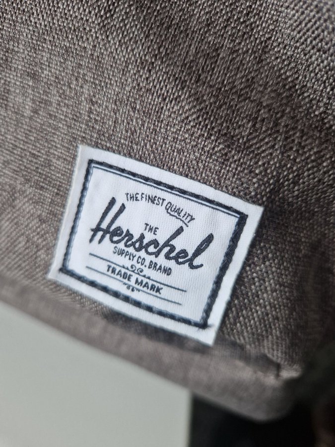 Oanvänd! Herschel classic ryggsäck