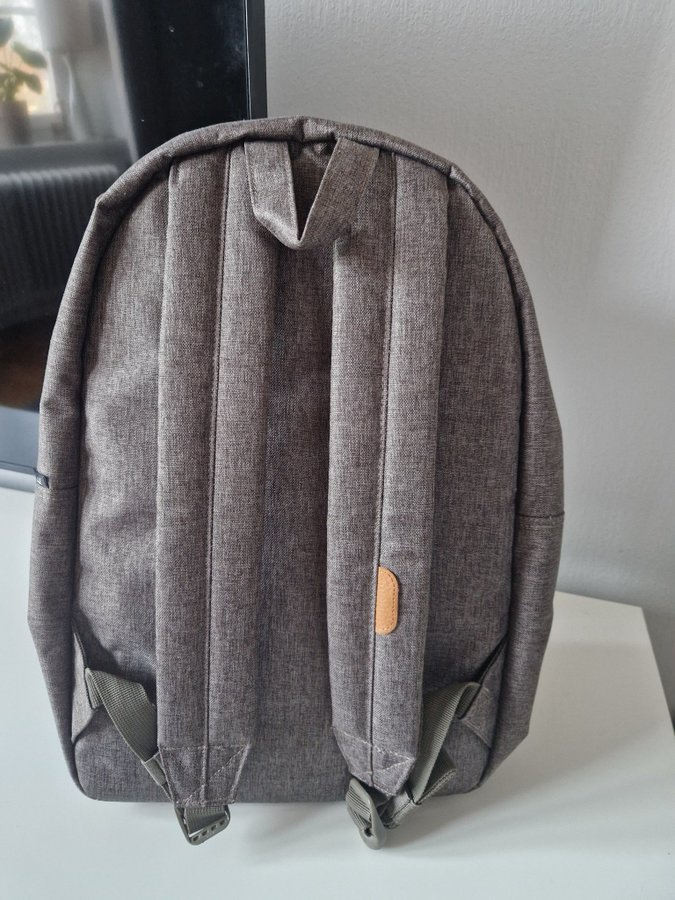 Oanvänd! Herschel classic ryggsäck