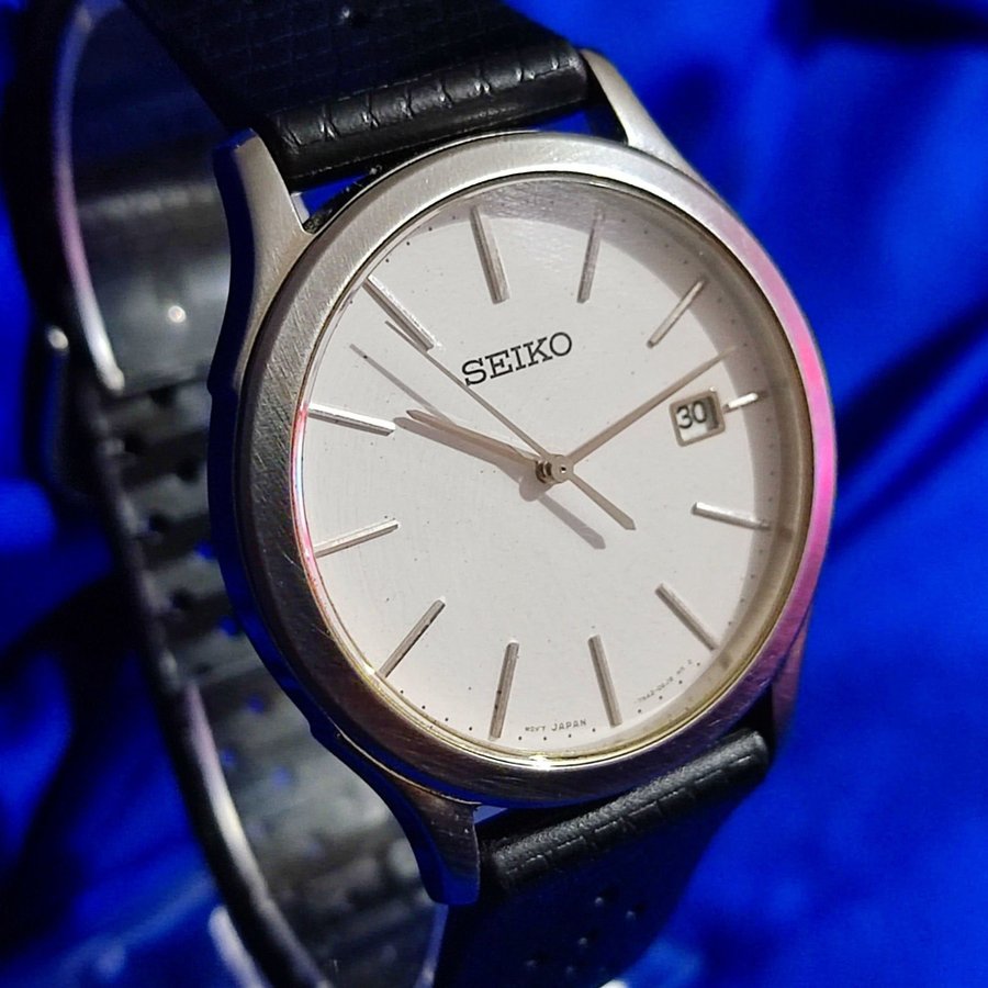 Seiko quartz vintage sapphire crystal 39 mm 1992