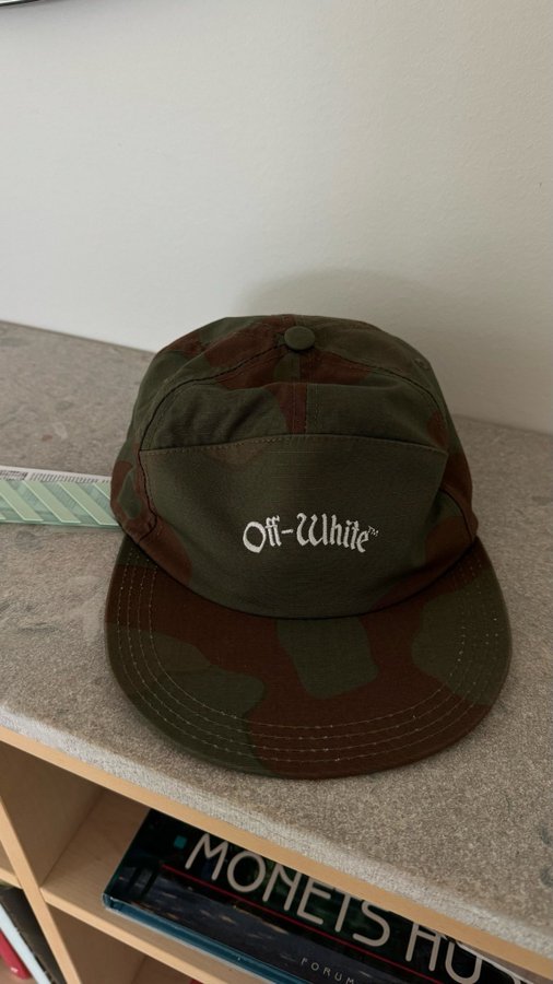 Off-White camo logo cap Ny!