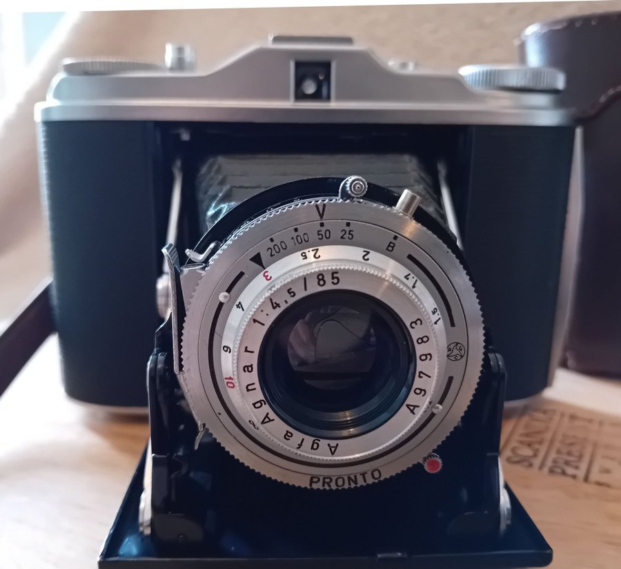 Agfa Isolette kamera med orgenal fodral