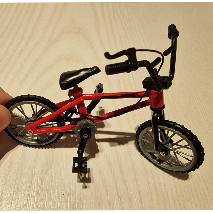 Miniatyr cykel för Lundby