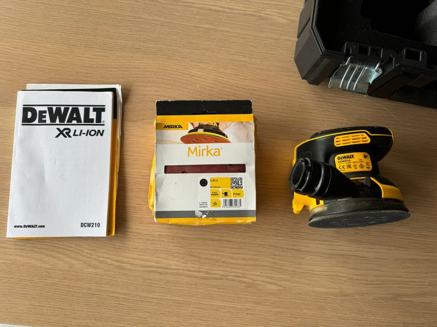 DEWALT DCW210 18V XR Li-Ion Slip- och Excenterslip