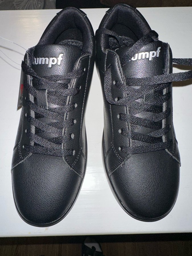 Rumpf LA Sneaker Svart Bred Läst PU-sula Storlek 40