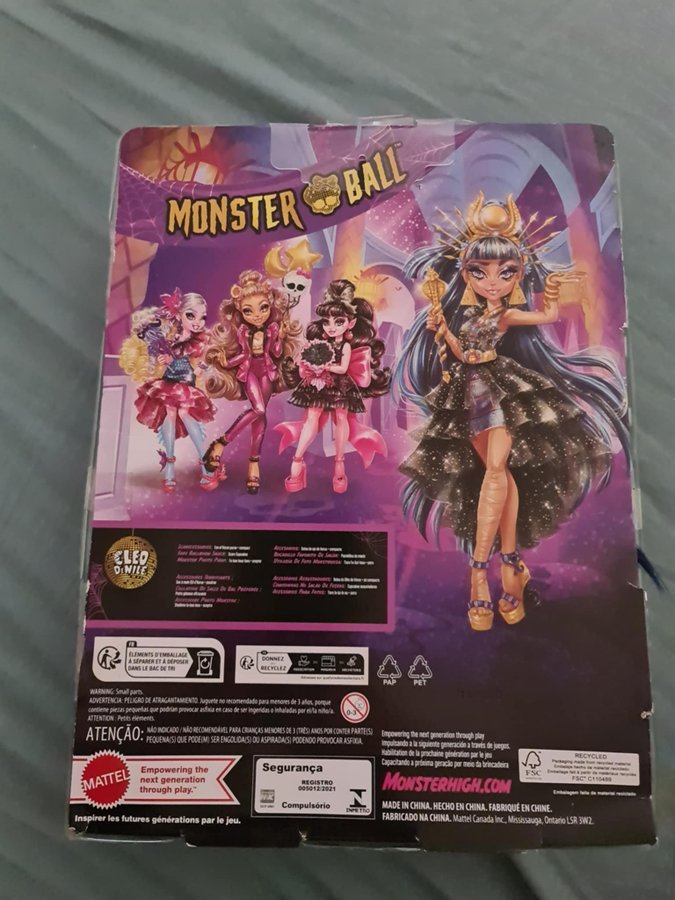 Monster High Cleo de Nile Monster Ball docka