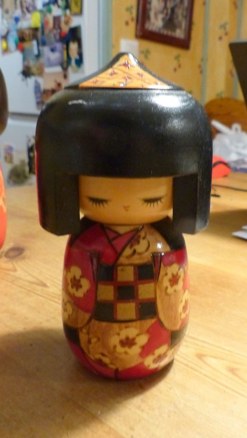 Japansk Trädocka Japanese Sosaku Kokeshi Doll 18 cm 1970 tal