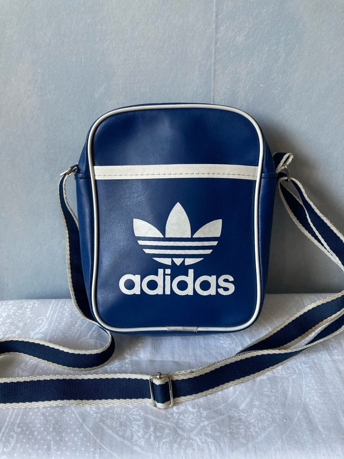 Adidas mini väska vintage