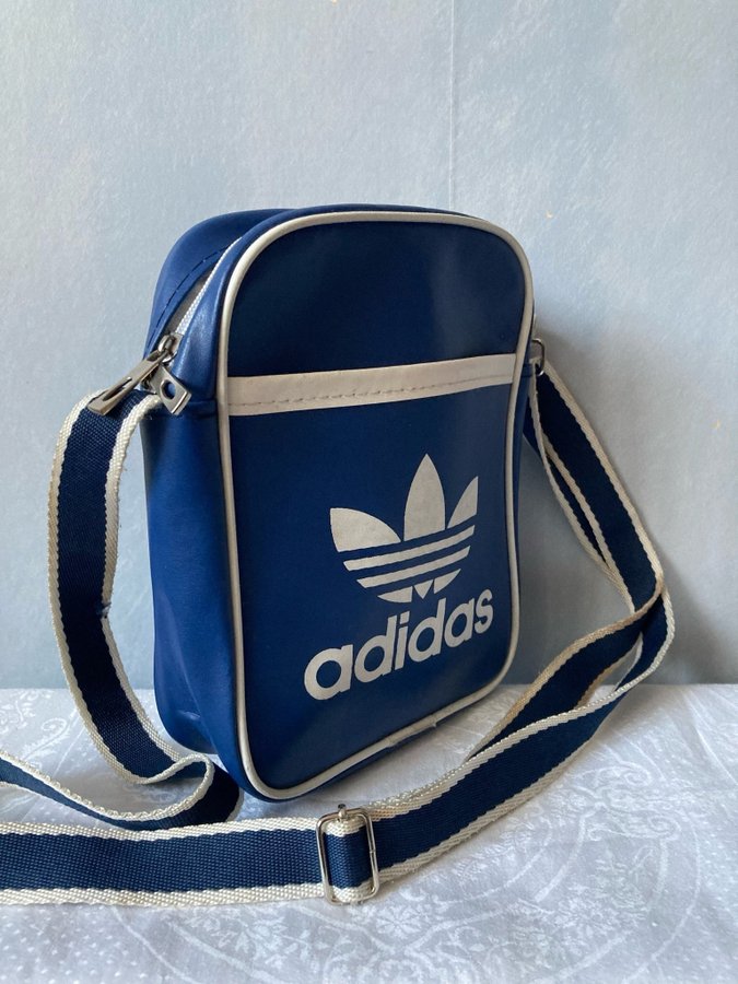 Adidas mini väska vintage