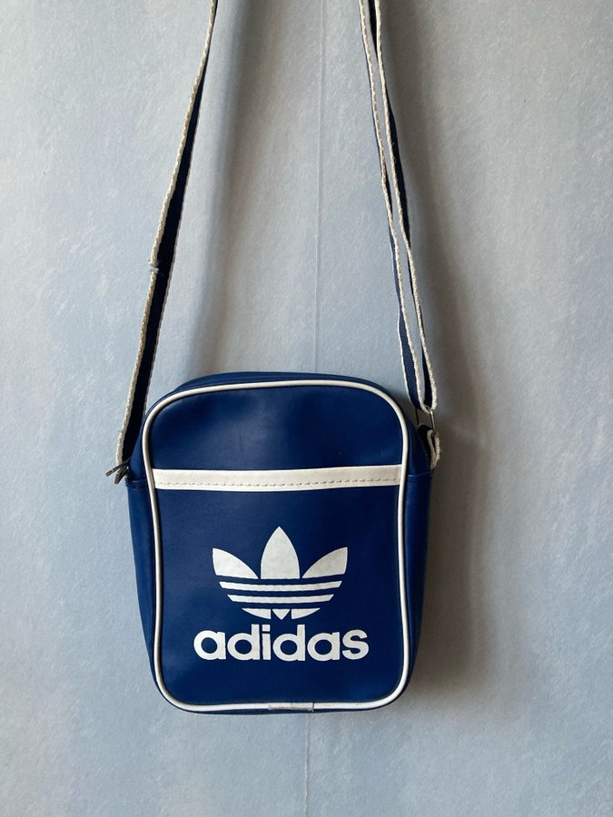 Adidas mini väska vintage