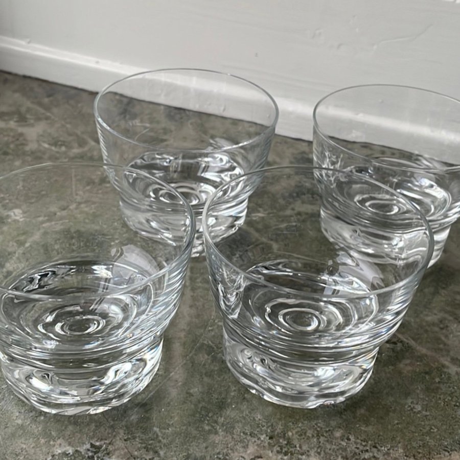 Fyra fantastiska cocktail eller whisky glas i perfekt skick Iittala