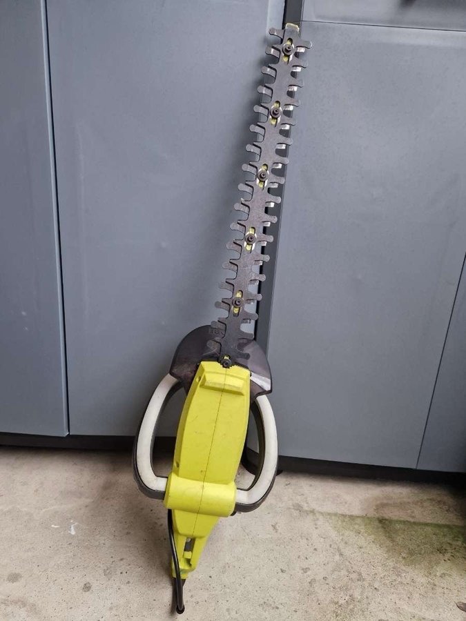 Ryobi RHT400 Häcksax