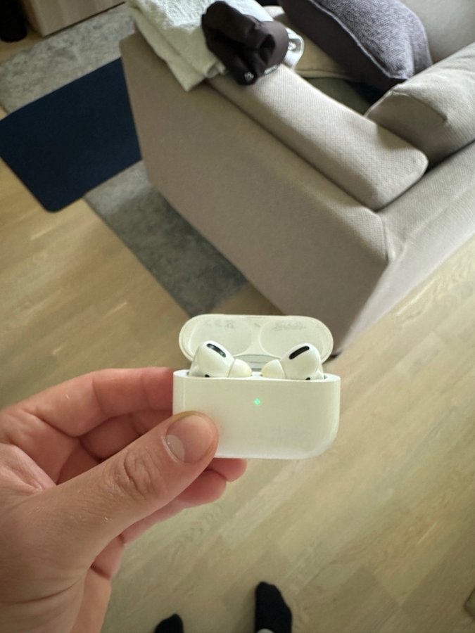 AirPods Pro – *Läs beskrivning!*