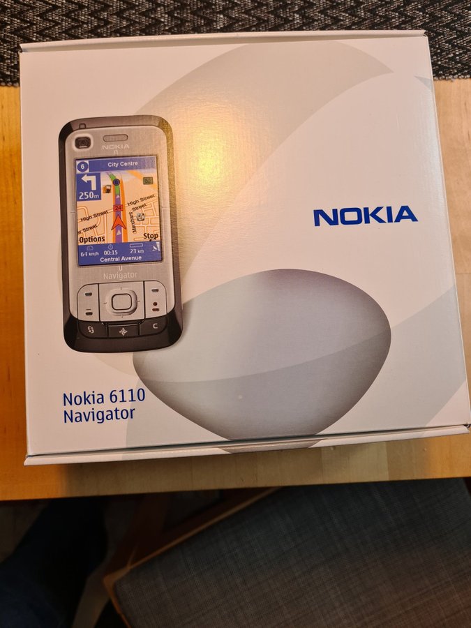 Nokia 6110 Navigator