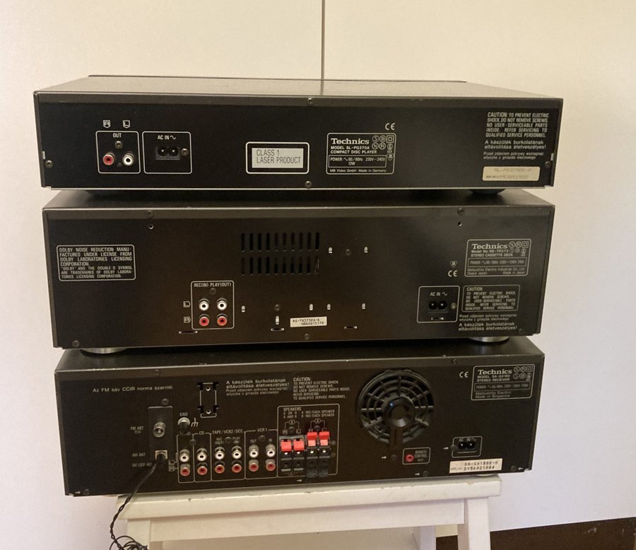 Technics Hi-Fi-system med RECEIVER, CD-spelare, kassettbandspelare,