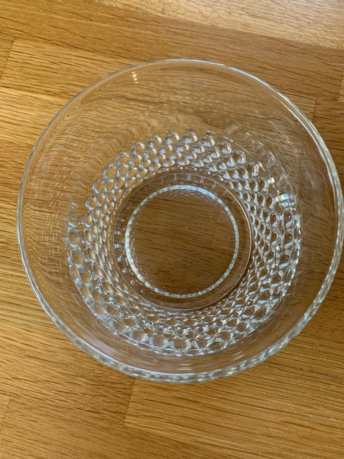 IITTALA FINLAND SAARA HOPEA NÄPPYLÄ NUUTAJÄRVI KROKUS NOPPSKÅL GLAS SKÅL VAS