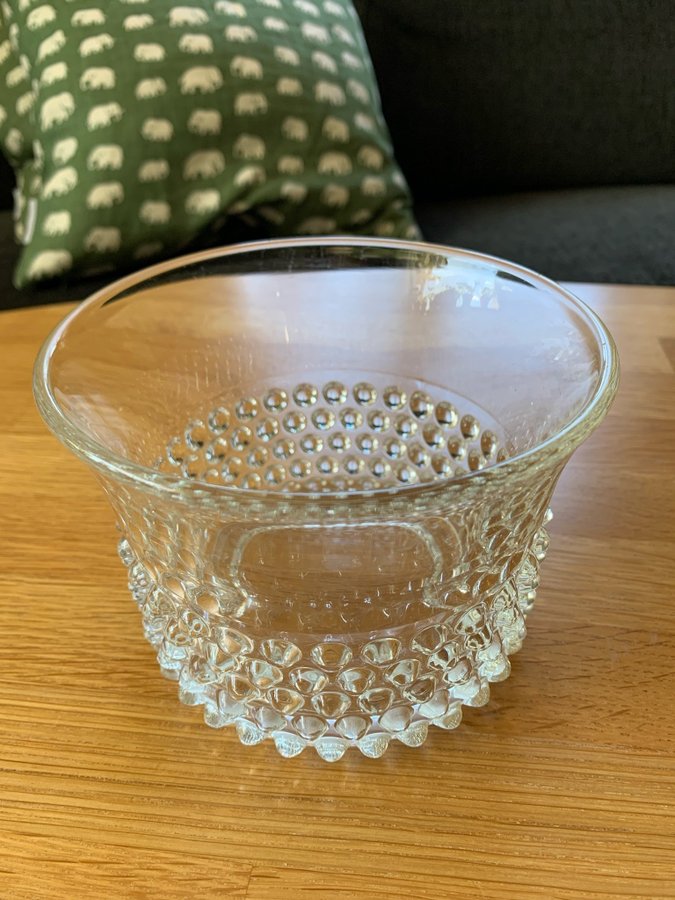 IITTALA FINLAND SAARA HOPEA NÄPPYLÄ NUUTAJÄRVI KROKUS NOPPSKÅL GLAS SKÅL VAS