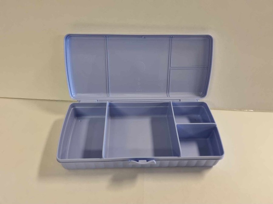 Tupperware Stor Sandwichbox med indelning ljuslila HELT NY!