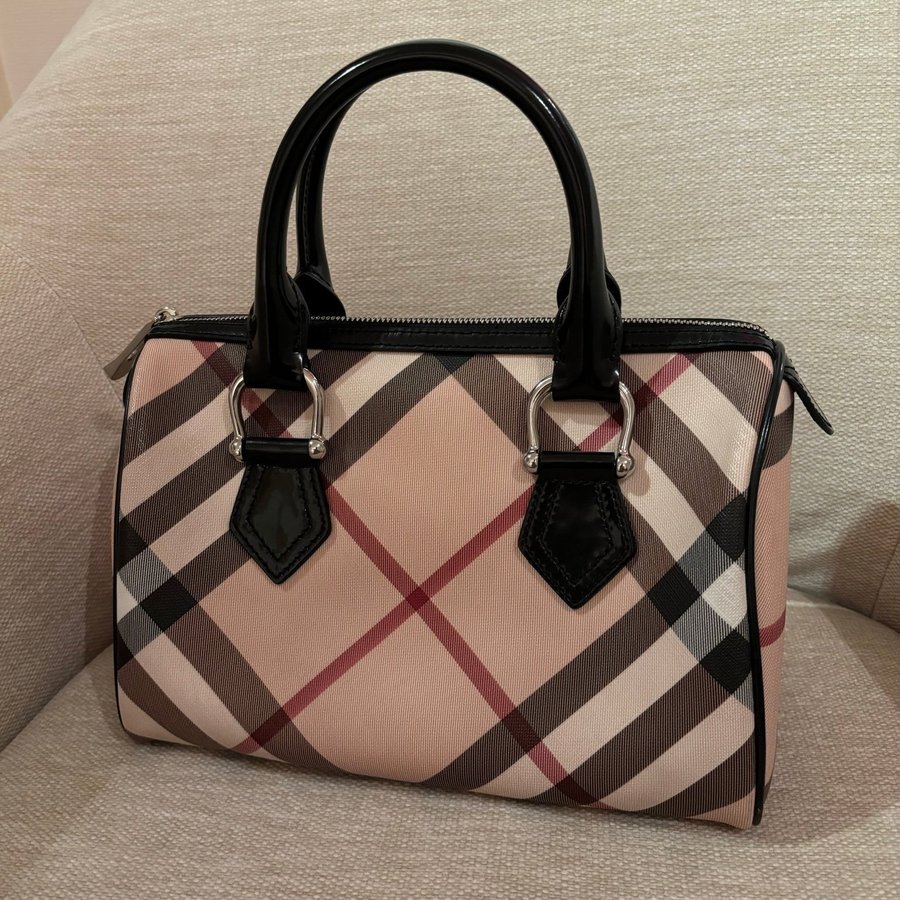 Burberry Nova Check väska / Boston bag