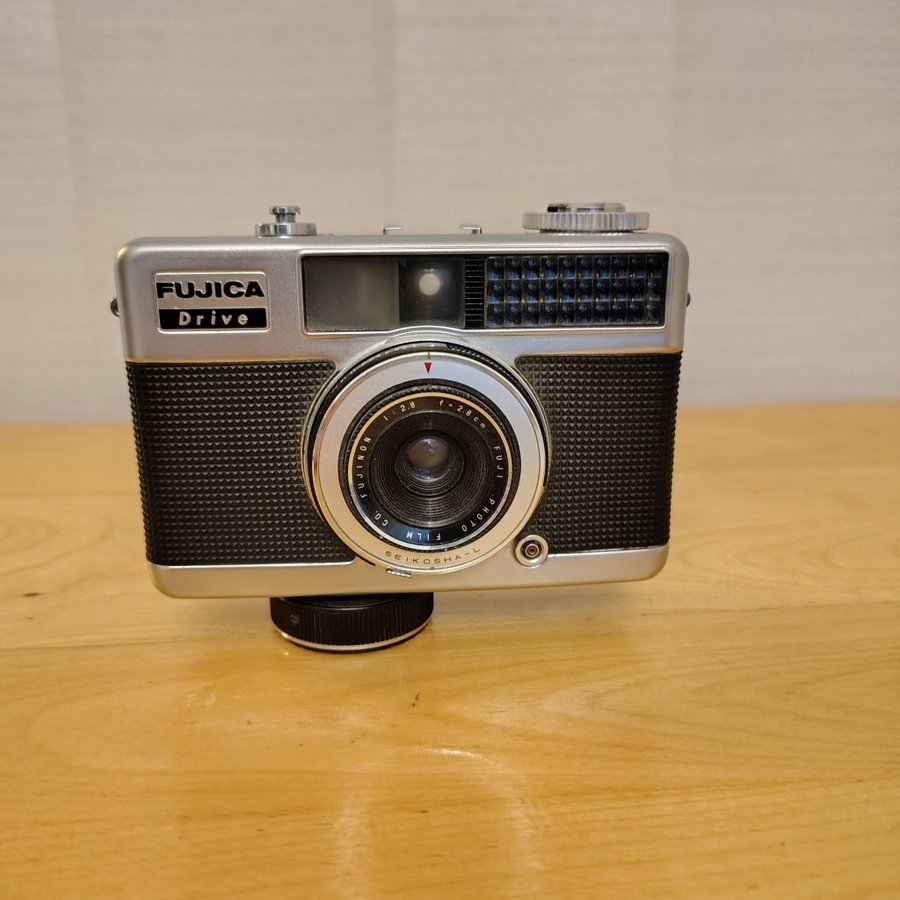 Fujica Drive 35mm kamera,halvframe 60 talet!Retro vintage!Samlarobjekt!