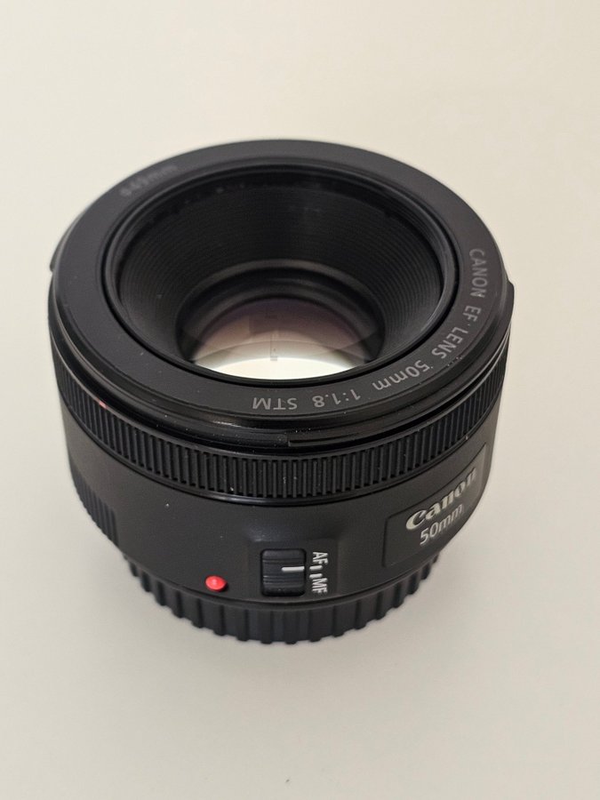 Canon EF 50mm f/18 STM Objektiv