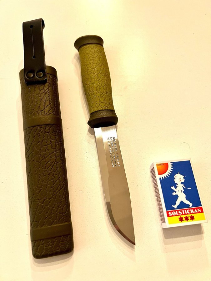 Kniv Mora 2000 för fiske, friluftsliv mm från KJ Mora (numera Morakniv.se)