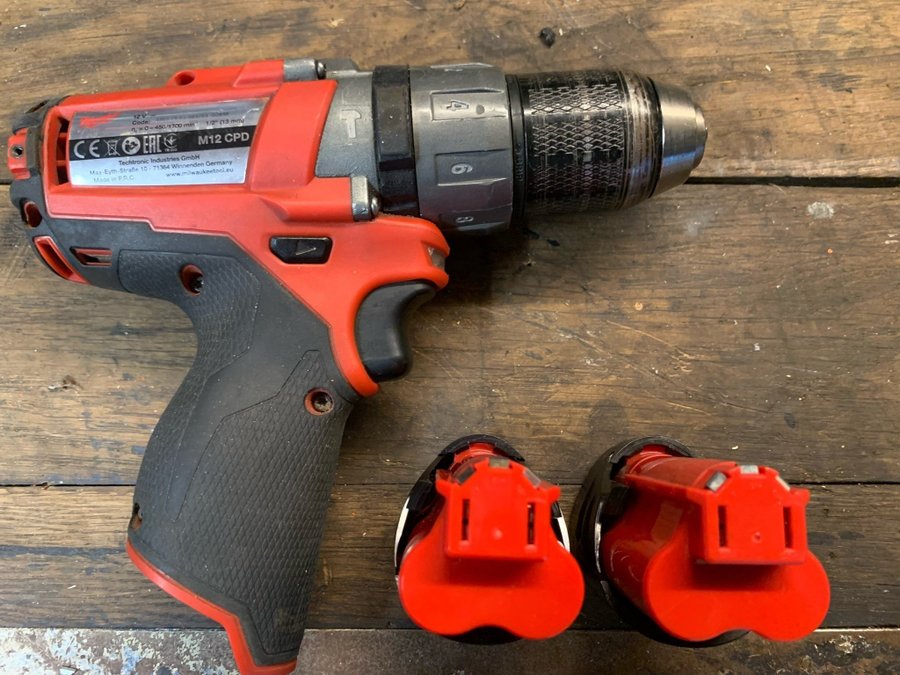 Milwaukee M12 CPD Skruemaskine