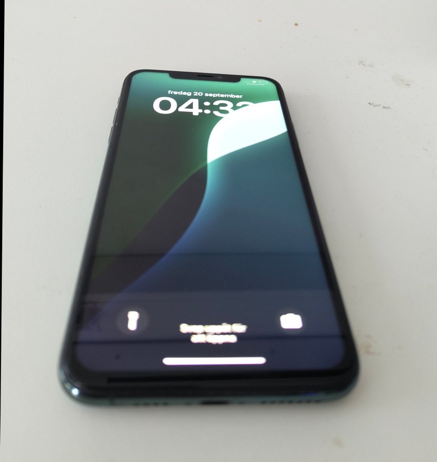 iPhone 11 Pro Max - 64GB - Utrop 1kr!